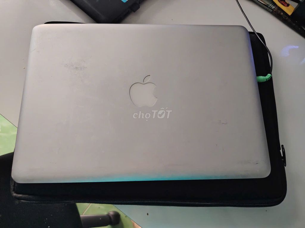Apple MacBook Pro i5-3210M 13.3 inch 8GB. Mua bán Laptop tại Quận 8 Tp Hồ Chí Minh được đăng bởi Ben Quận 3 hình 1