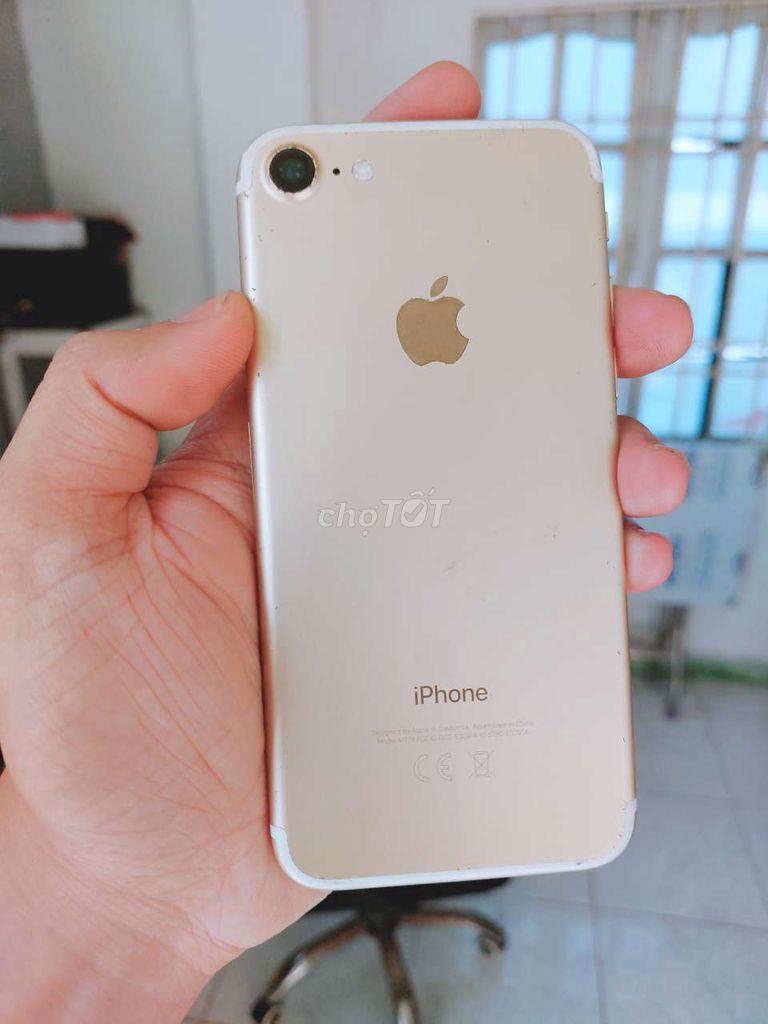 Apple iPhone 7 32GB Vàng. Mua bán Điện thoại tại Quận Hải Châu Đà Nẵng được đăng bởi Lộc Roy hình 1
