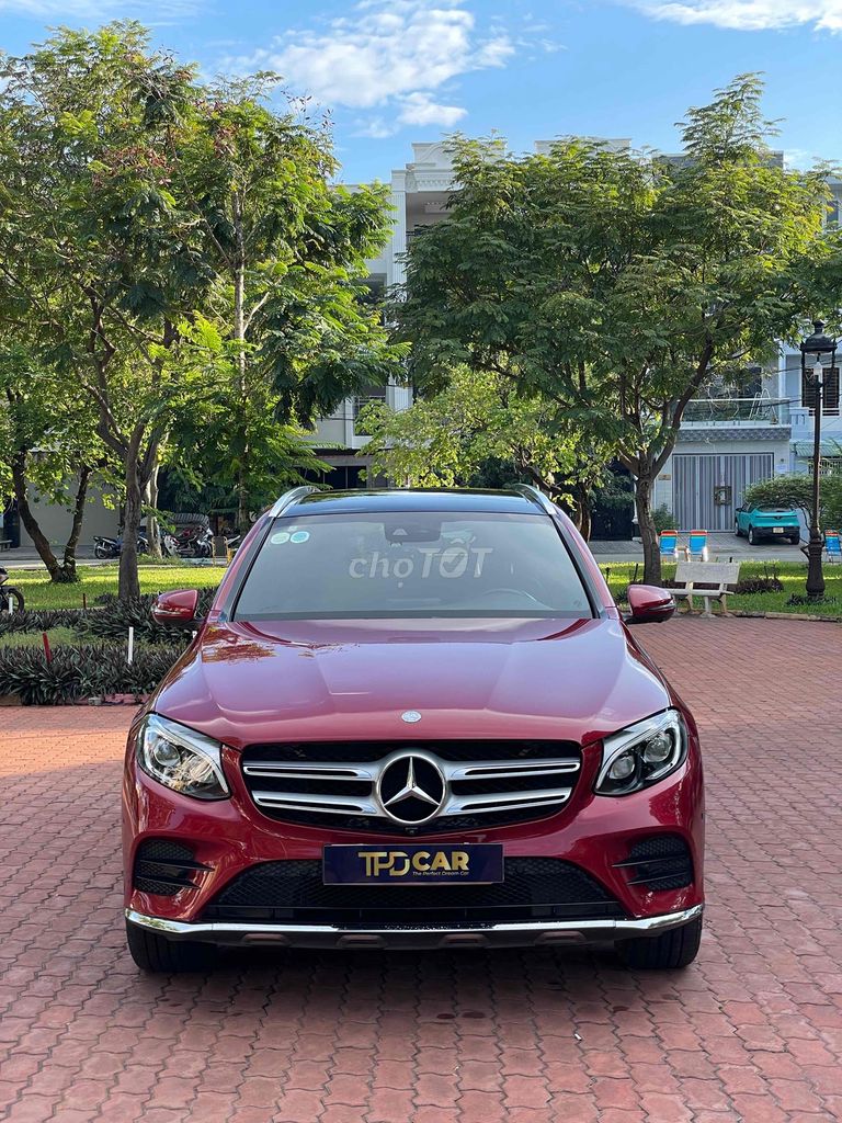 Mercedes Benz GLC 2017 300 4MATIC - 69000 km