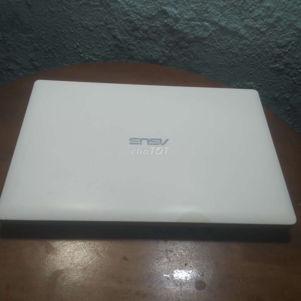 Asus màu trắng i3 3217u 4g 250g đẹp!. Mua bán Laptop tại Huyện Hóc Môn Tp Hồ Chí Minh được đăng bởi Thanh Bình hình 1