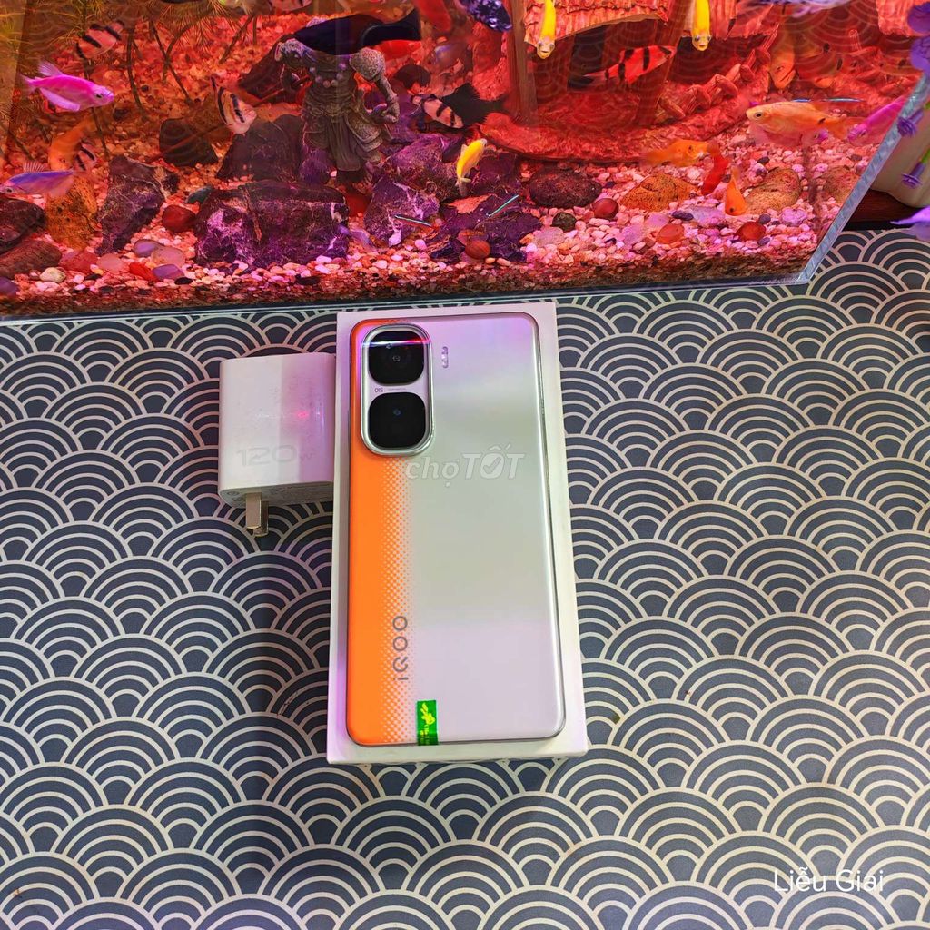 Điện thoại Vivo IQOO Neo 10 12GB/256GB. Mua bán Điện thoại tại Quận Ba Đình Hà Nội được đăng bởi Chat mobile hình 1