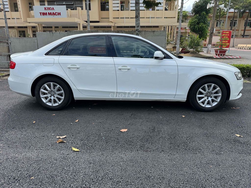 Xe Gia Đình Audi A4 DKi 2014  - Zin siêu đẹp. Mua bán Ô tô tại Quận Bình Tân Tp Hồ Chí Minh được đăng bởi Mr Tan hình 4
