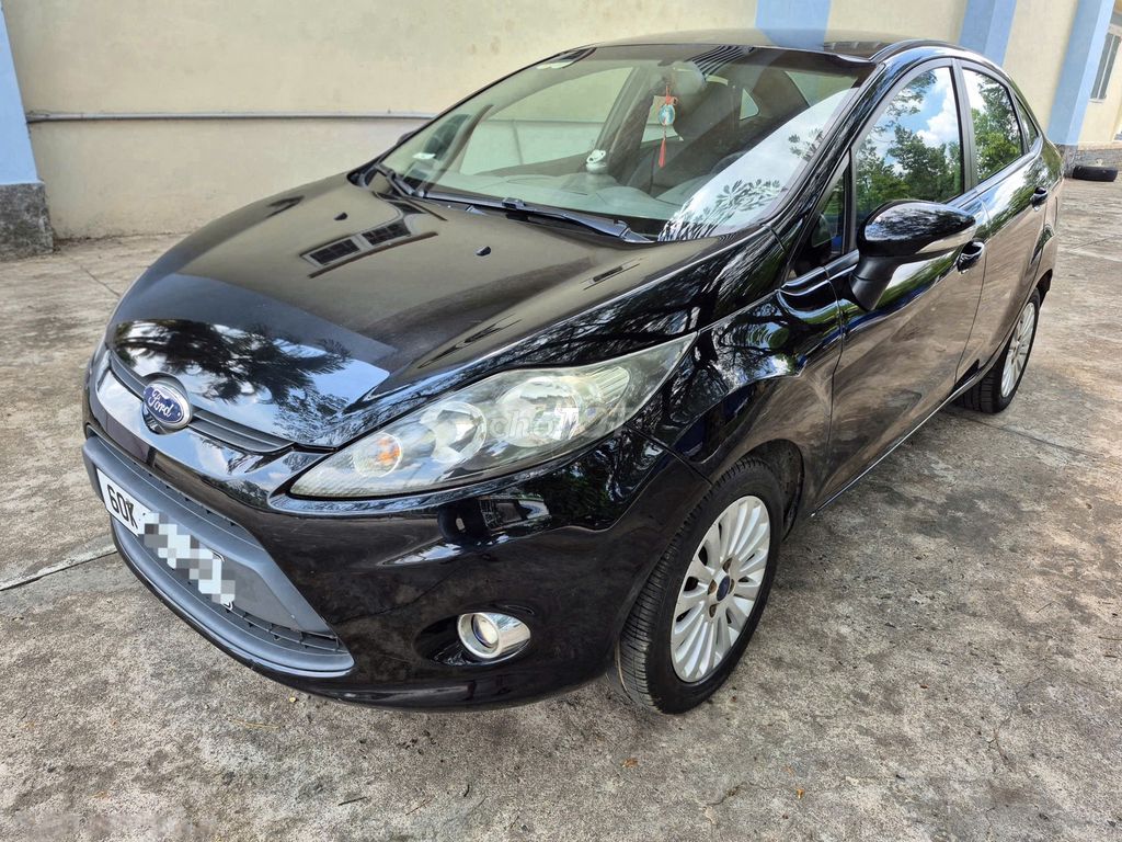 Ford Fiesta 2011 photo 3