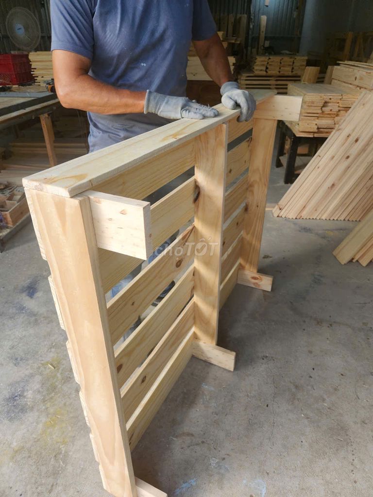 Sale giường pallet gỗ thông cao 20cm. Mua bán Giường, chăn ga gối nệm tại Quận 12 Tp Hồ Chí Minh được đăng bởi XƯỞNG PALLET GIƯỜNG hình 3