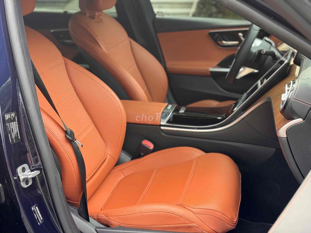 Mercedes C200 Avantgarde Plus 2022 có xuất hoá đơn. Mua bán Ô tô tại Quận Bình Tân Tp Hồ Chí Minh được đăng bởi Hoàng Thọ hình 7