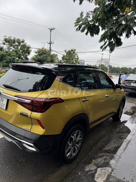 Kia Seltos 2020 Luxury 1.4 AT - 39000 km. Mua bán Ô tô tại Quận Tây Hồ Hà Nội được đăng bởi Nguyễn Trung Khương hình 3