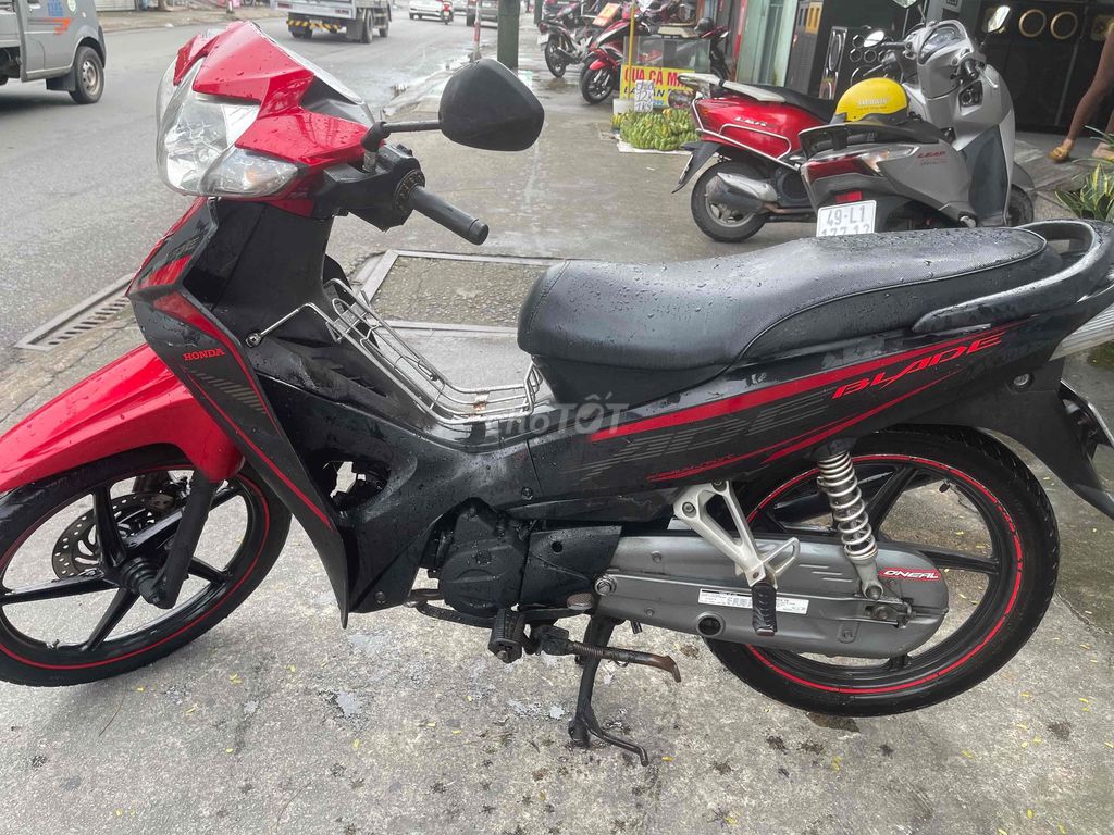 blade máy zin êm mạnh giấy tờ đầy đủ. Mua bán Xe máy tại Thành phố Dĩ An Bình Dương được đăng bởi kha nguyen  hình 4