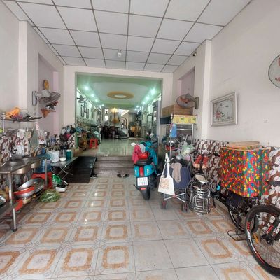 Townhouse 76 m² · 3 bed · Đường Phan Văn Hớn
