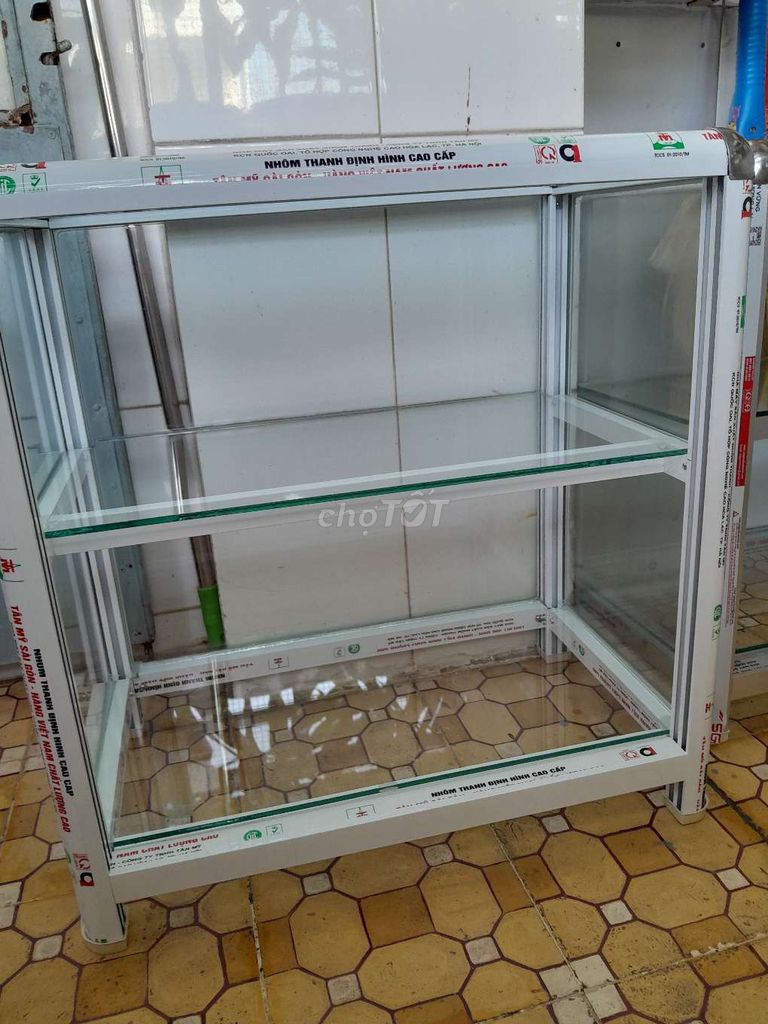 Tủ trưng bày Nhôm Kính Trắng. Mua bán Tủ, kệ gia đình tại Quận Ninh Kiều Cần Thơ được đăng bởi trung hình 1