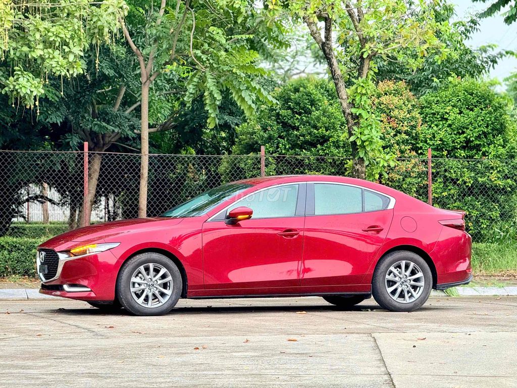 Mazda Mazda3 2024 1.5AT Luxury 11000 km. Mua bán Ô tô tại Quận Cầu Giấy Hà Nội được đăng bởi Vũ Duy Khánh hình 2