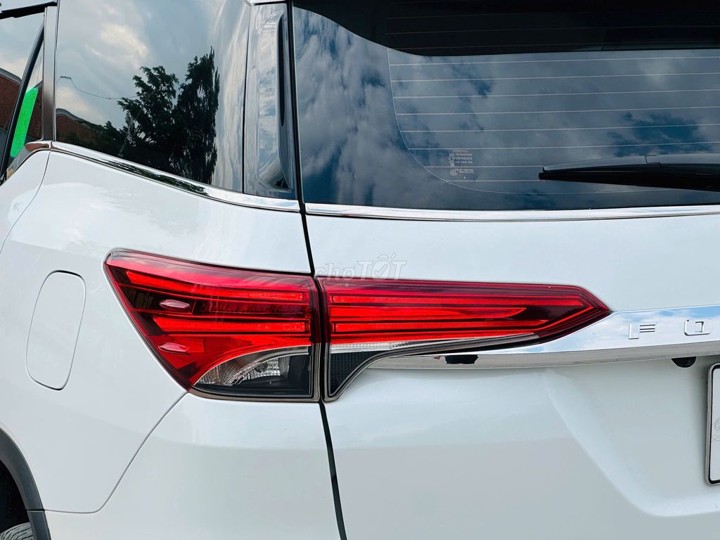 Toyota Fortuner 2021 2.4G máy dầu 7 chỗ Form mới. Mua bán Ô tô tại Quận Thanh Xuân Hà Nội được đăng bởi Vạn Phát  Auto hình 12