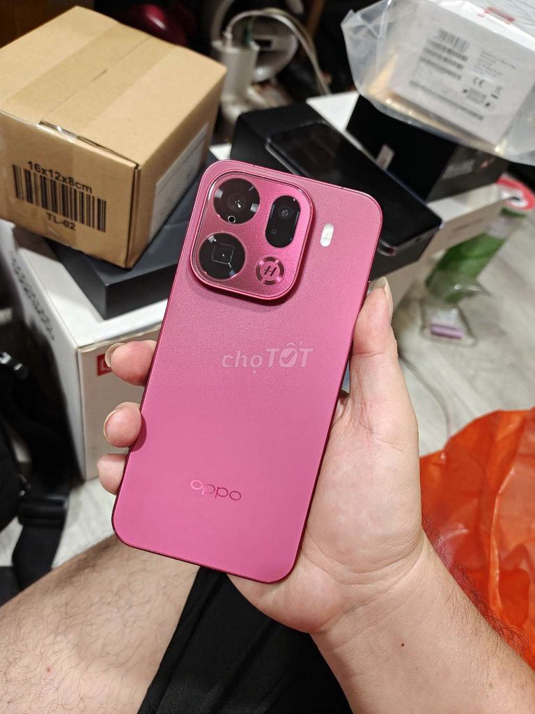 Oppo Find X9 Pro(16/512)Rom Quốc tế có gl. Mua bán Điện thoại tại Quận 5 Tp Hồ Chí Minh được đăng bởi Strawberry Táo hình 1