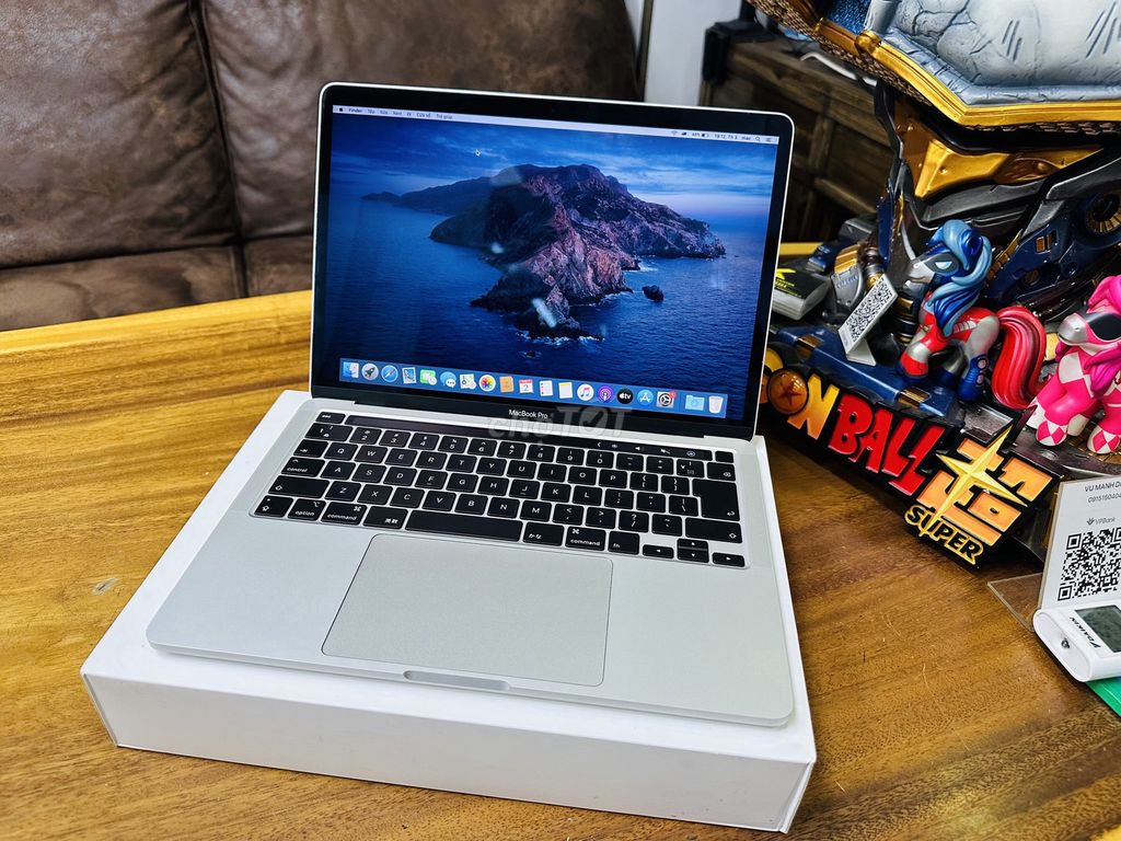 Macbook Pro 13"-2020 16GB RAM 1TB SSD sạc 41 lần