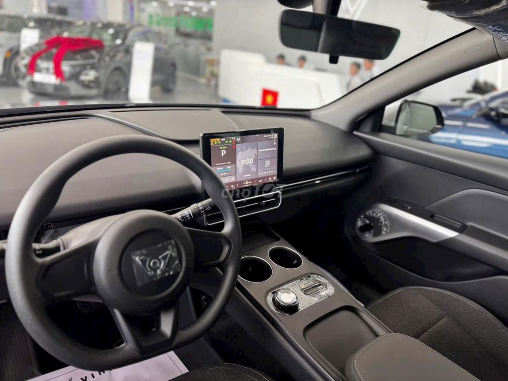 VinFast Limo Green отличная цена — первый взнос от 70 млн