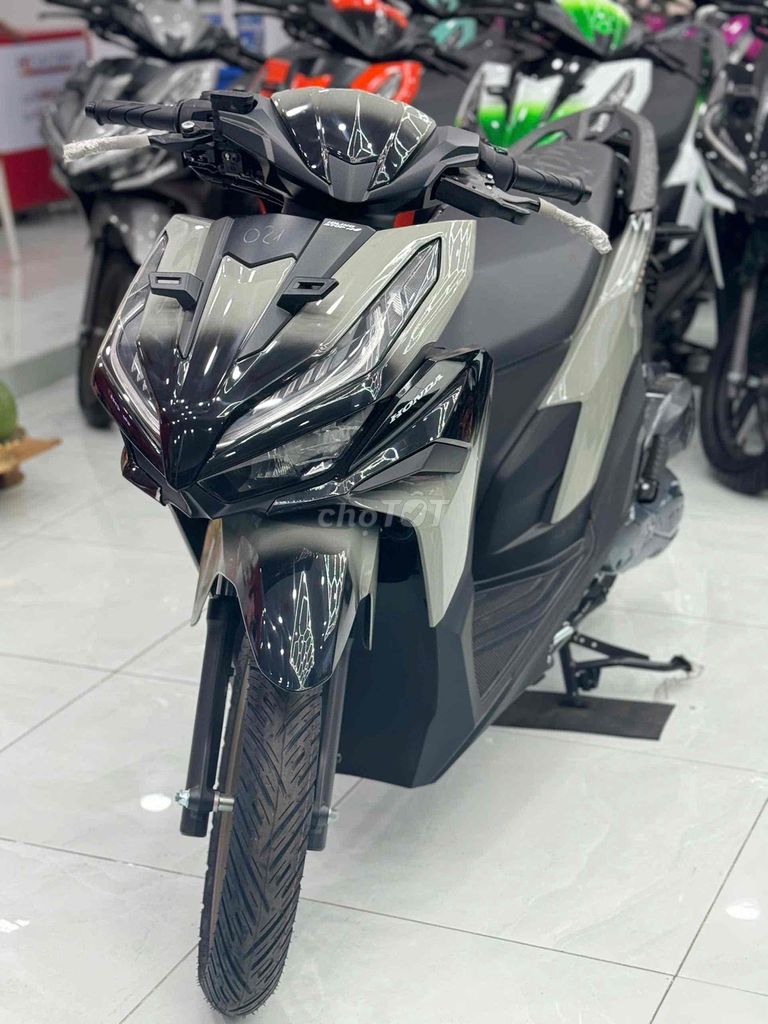 Vario 125 Xám xi măng loang đen. Hỗ trợ mua góp. Mua bán Xe máy tại Huyện Củ Chi Tp Hồ Chí Minh được đăng bởi Xe Máy Nhập Khẩu Củ Chi hình 3