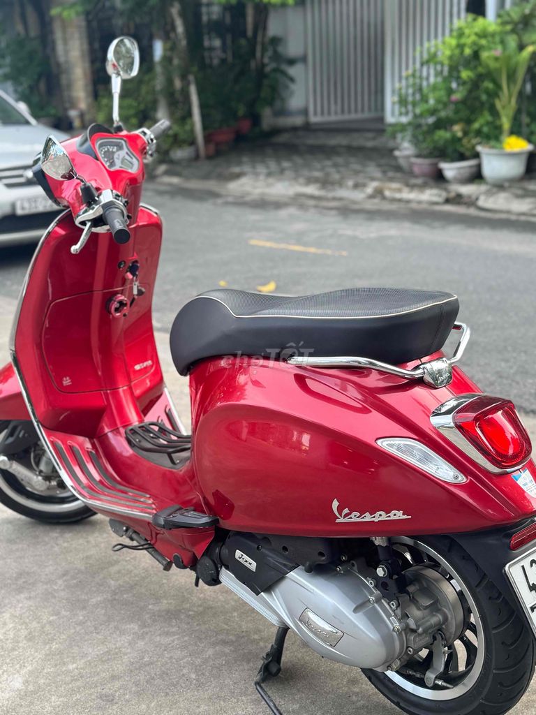 Vespa đk 2024 chuẩn 9000 km mới hết roda máy zin. Mua bán Xe máy tại Quận Thanh Khê Đà Nẵng được đăng bởi A Dũng hình 4