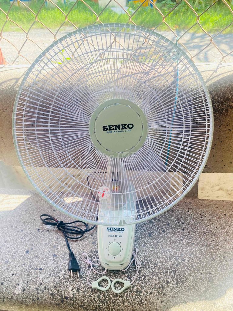 Quạt treo tường Senko TC1626 Trắng. Mua bán Quạt tại Thành phố Dĩ An Bình Dương được đăng bởi HOÀNG NAM hình 1