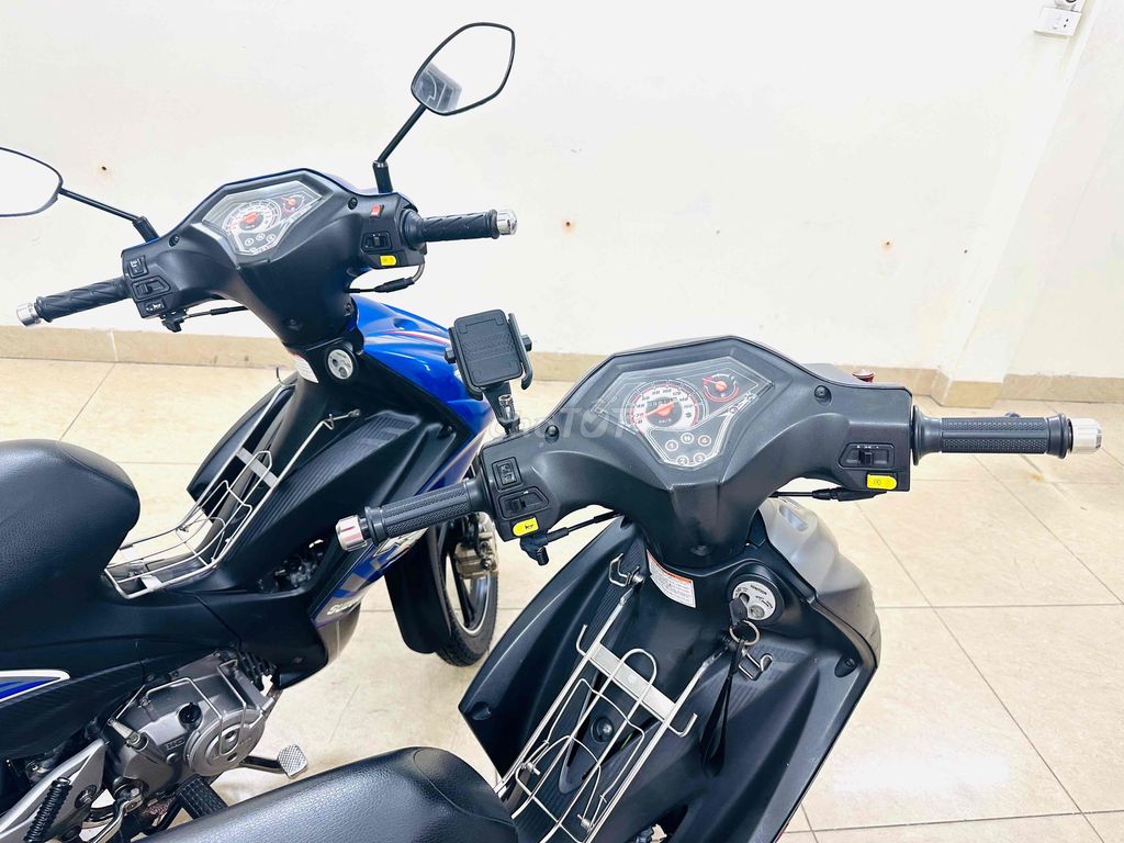 Suzuki Axelo 125cc côn tay đời chót 2018 tem RR