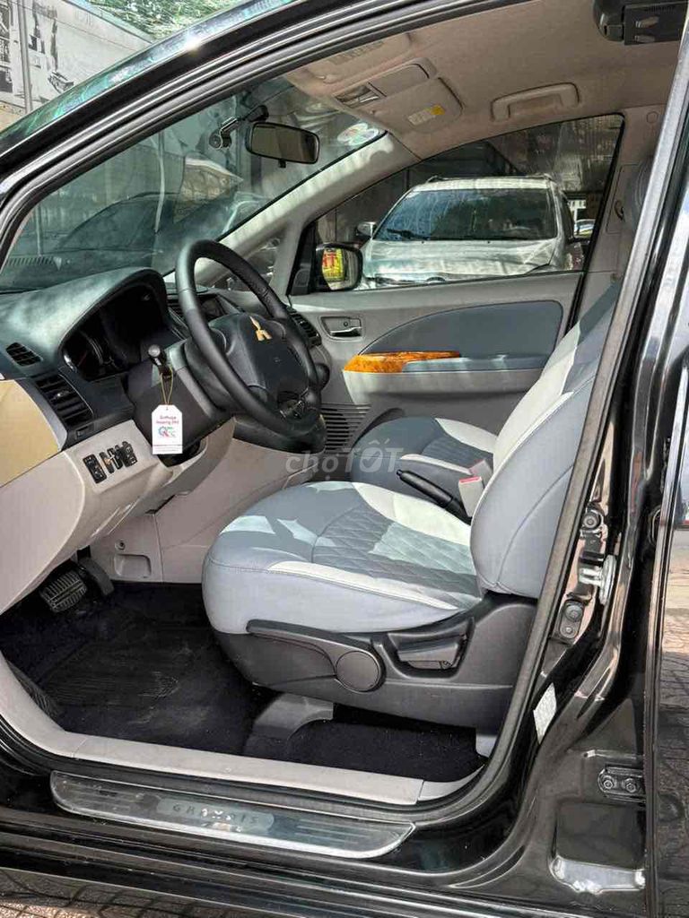 Mitsubishi Grandis 2005 ,std.xe đẹp ko lỗi. Mua bán Ô tô tại Thành phố Bà Rịa Bà Rịa - Vũng Tàu được đăng bởi Thiên Phát ô tô cũ hình 6