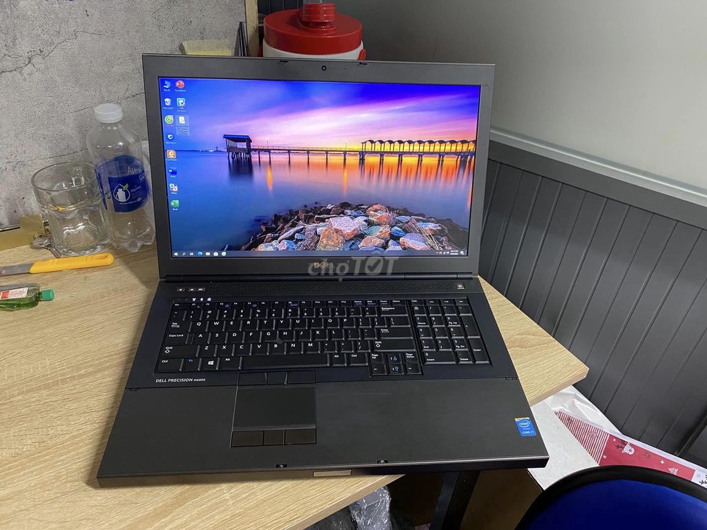 Dell precision M6800..i7-4710qm-16g-128g+1tb-k3100