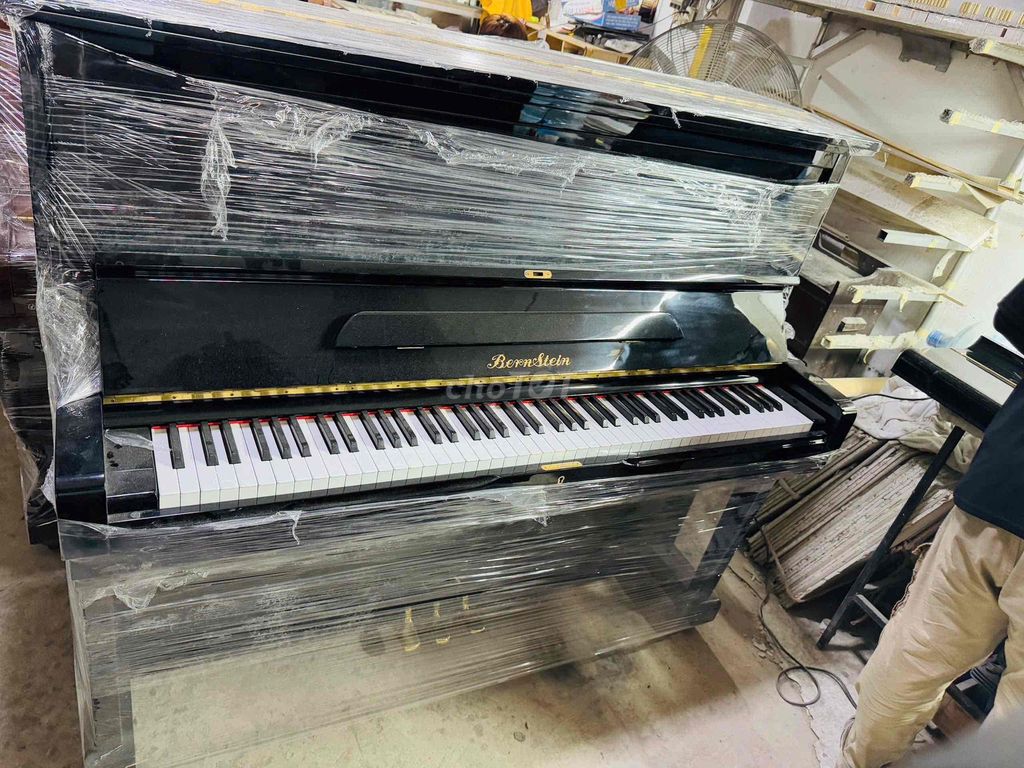 Piano cơ uprigh Bernstein 127777 B nhật bản