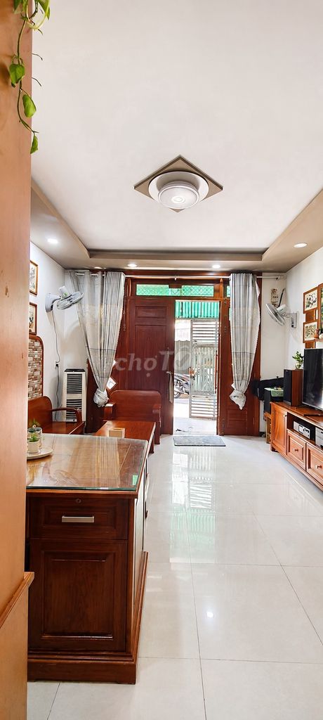 Nhà đẹp Phú Thuận Q7, 4x12m, hẻm ô tô thông, ở và KD tốt