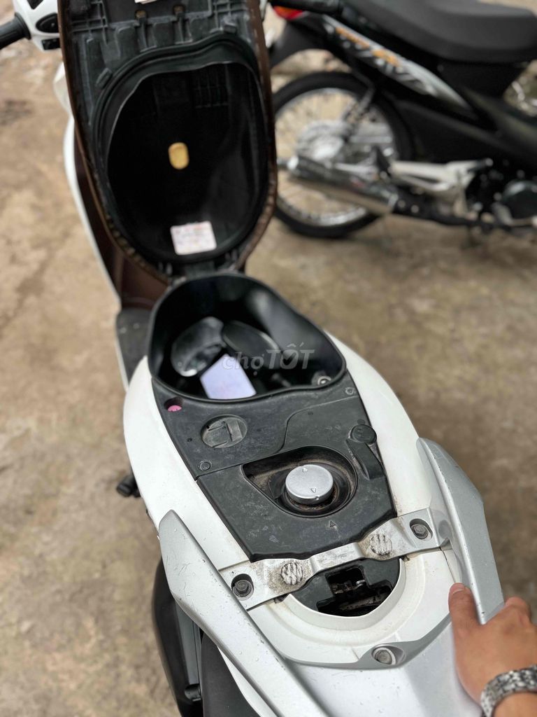 Honda Vison 2017/ Zin Đẹp/ Ngay Chủ 66. Mua bán Xe máy tại Quận Bình Thuỷ Cần Thơ được đăng bởi CỬA HÀNG XE MÁY VŨ Fi hình 5