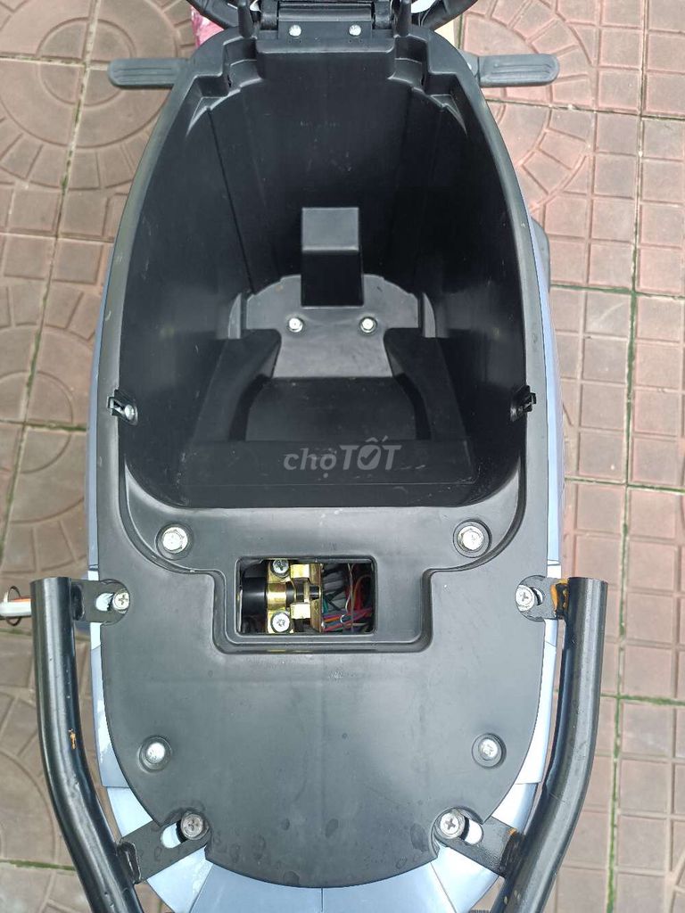 Xe điện WILZ màu Xám Nâu, 2 chỗ ngồi. Mua bán Xe điện tại Thành phố Long Xuyên An Giang được đăng bởi Lý Phước Hảo hình 5