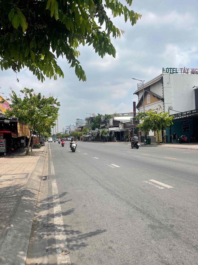 Cho thuê MT Tô Hiệu, Tân Phú: 10x25, 45tr/th