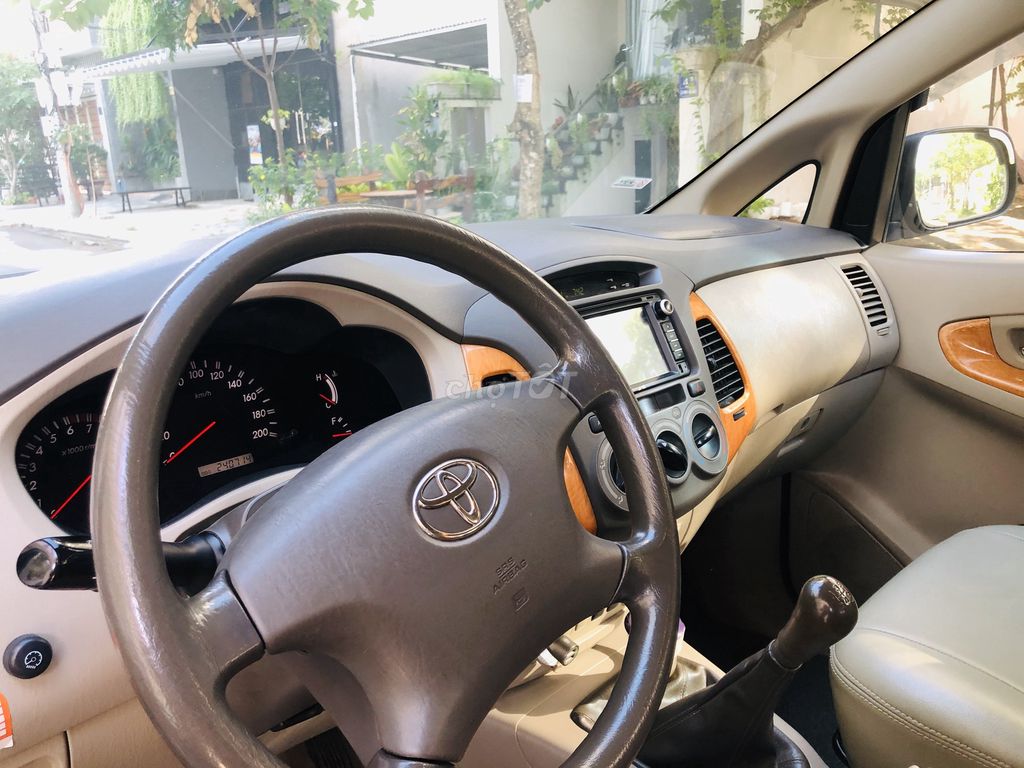 0913465676 - Toyota Innova 2010 Số sàn, chính chủ, 24.000km