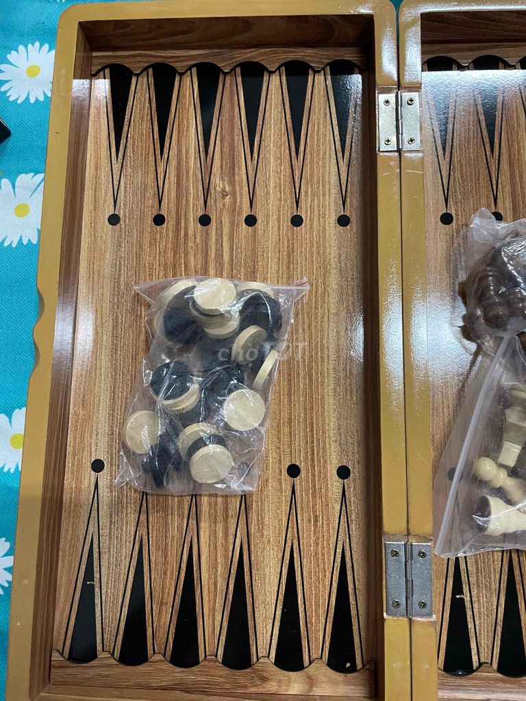 Bộ cờ vua và cờ backgammon cao cấp