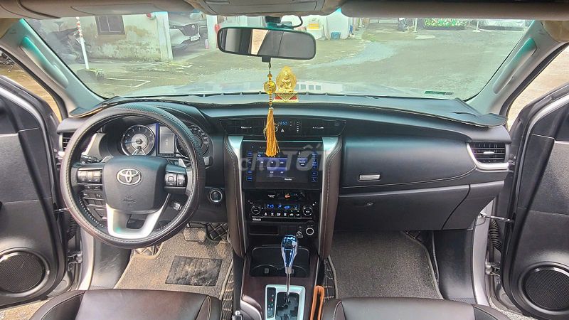 Xe Toyota Fortuner 4x2 AT 2019 Máy Xăng, Xe Đẹp. Mua bán Ô tô tại Quận Gò Vấp Tp Hồ Chí Minh được đăng bởi Chợ Xe Cũ Giá Tốt hình 7