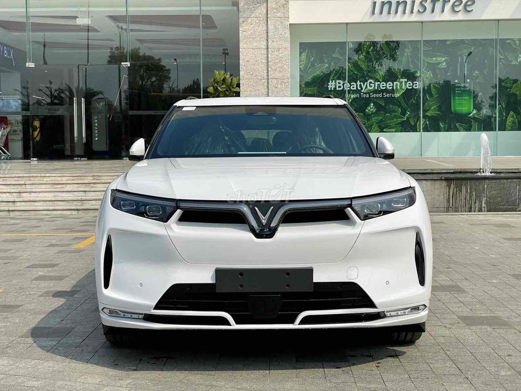 TRẢ TRƯỚC GẦN 200 TRIỆU NHẬN NGAY VF9. Mua bán Ô tô tại Quận 1 Tp Hồ Chí Minh được đăng bởi VINFAST SÀI GÒN  hình 4