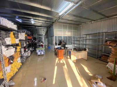 Mặt bằng kho, văn phòng 180m2 phố Trịnh Đình Cửu. Cho thuê văn phòng, mặt bằng kinh doanh tại Quận Hoàng Mai Hà Nội được đăng bởi Nguyễn Đức Hải