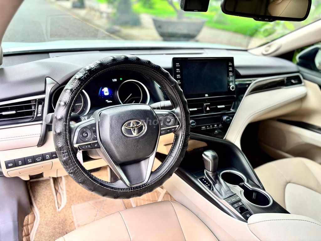 Toyota Camry 2023 2.5HV - 46821 km. Mua bán Ô tô tại Quận 7 Tp Hồ Chí Minh được đăng bởi Trần Kim Thanh hình 6