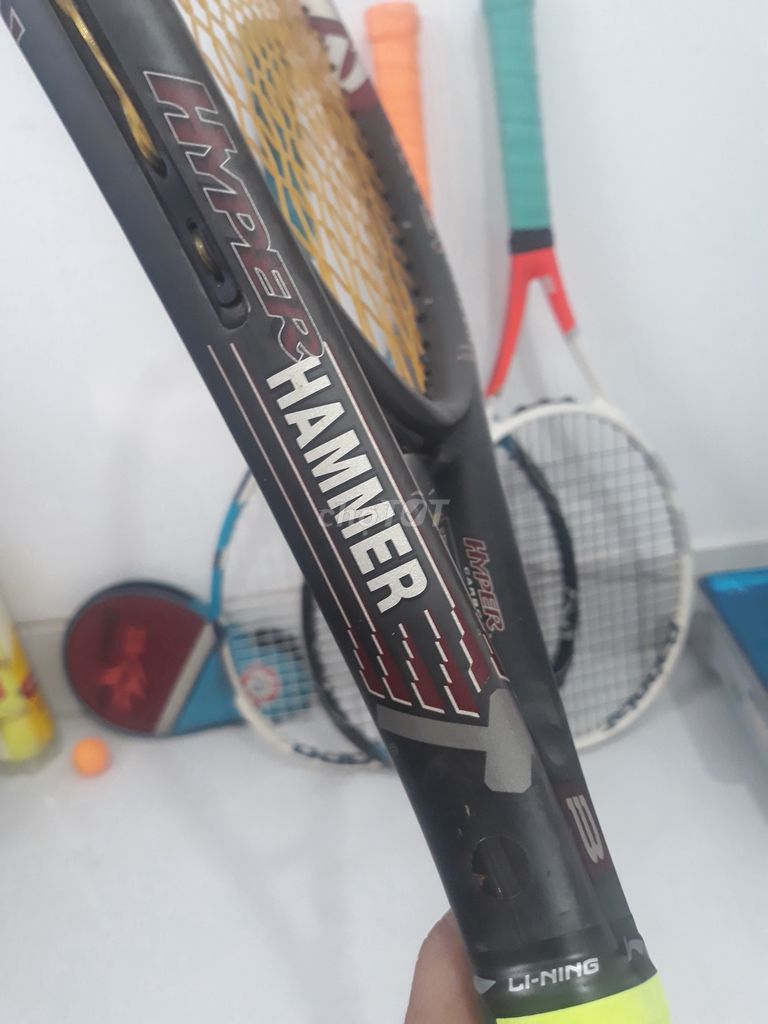 Wilson hammer 3.3 - hình thức giống Hammer 5.3