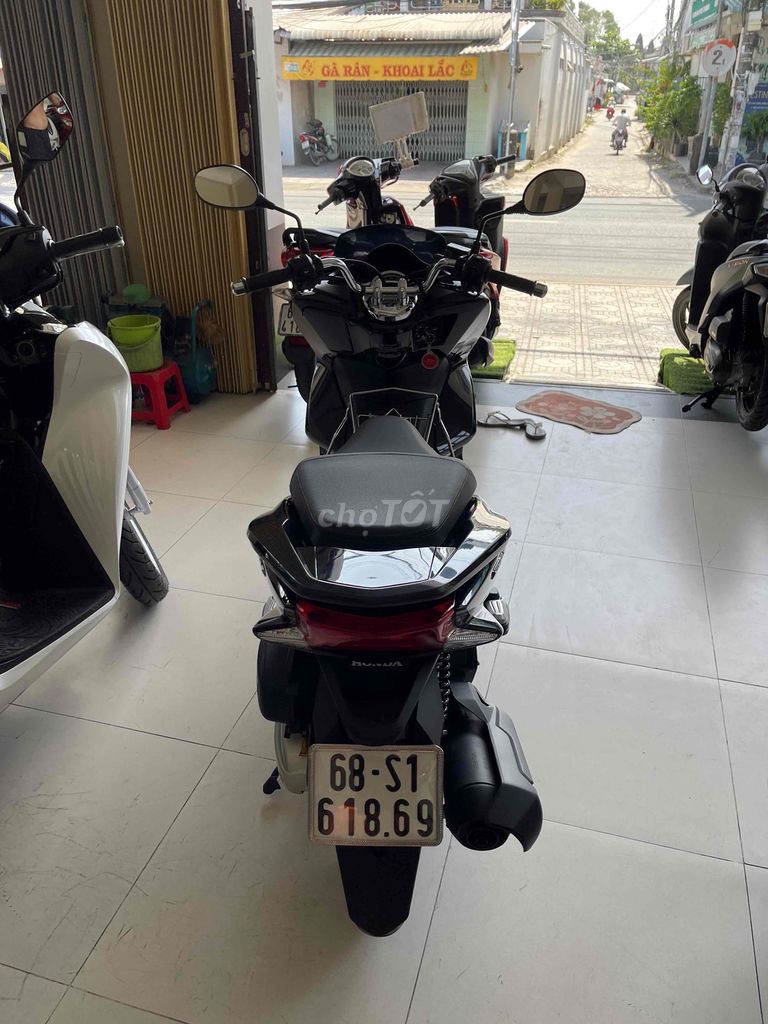 pcx 2016 . lướt 1700km .bao ko tua .zin nguyên bản. Mua bán Xe máy tại Thành phố Rạch Giá Kiên Giang được đăng bởi XE MÁY ÚT BÉ  hình 6