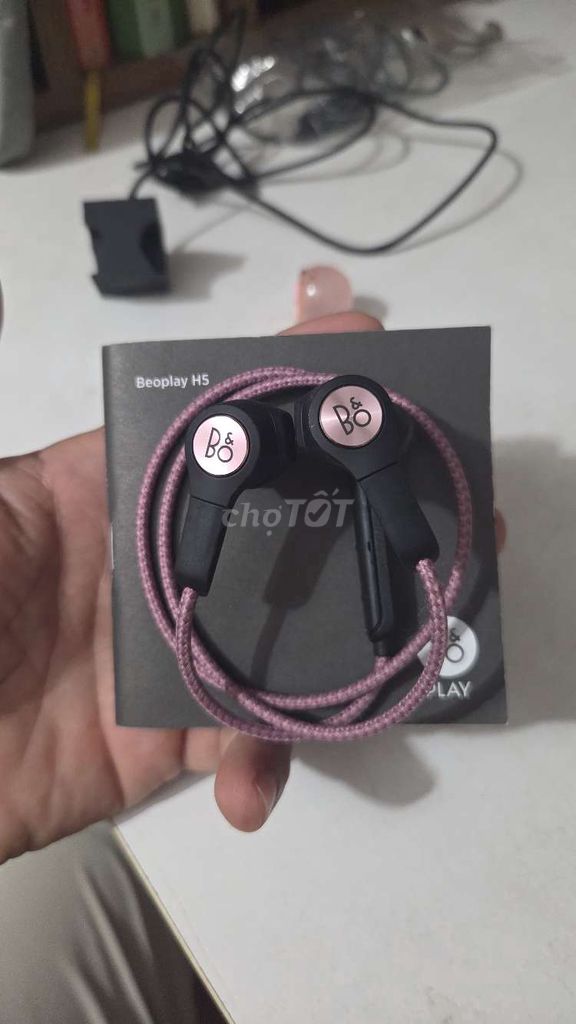 Tai nghe Bang & Olufsen Beoplay H5. Mua bán Tivi, Âm thanh tại Huyện Hóc Môn Tp Hồ Chí Minh được đăng bởi Đức Phùng hình 1