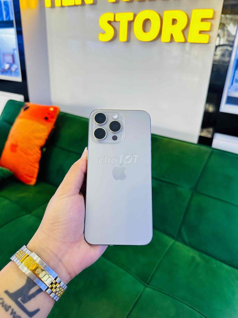 Apple iPhone 15 Pro Max 256GB Xám 99%. Mua bán Điện thoại tại Thành phố Thủ Dầu Một Bình Dương được đăng bởi Thành  hình 1