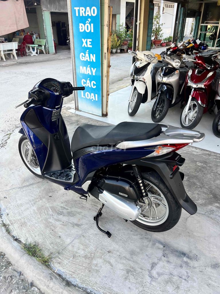 SH 125 xe đẹp Máy Zin (trả góp). Mua bán Xe máy tại Huyện Lai Vung Đồng Tháp được đăng bởi Cửa Hàng Xe Gắn Máy PHONG uy tín hình 3