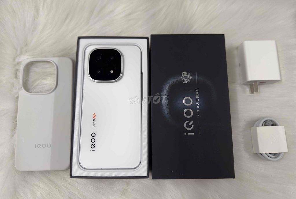 IQOO 15 12Gam 256GB Pin 7000 sạc 4 lần like new. Mua bán Điện thoại tại Quận Ninh Kiều Cần Thơ được đăng bởi ĐIỆN THOẠI GIÁ TỐT UY TÍN  hình 1