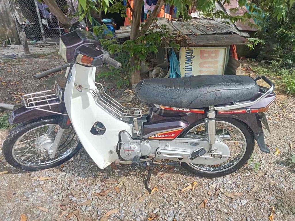Dream 50phân khối ko cần bằng lái giá tốt cho HSSV. Mua bán Xe máy tại Thành phố Quảng Ngãi Quảng Ngãi được đăng bởi Hien hình 4