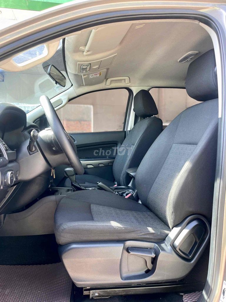 Ford Ranger 2019 XLS 2.2L 4x2 AT - 90000 km. Mua bán Ô tô tại Thành phố Biên Hòa Đồng Nai được đăng bởi Chien Phan hình 12