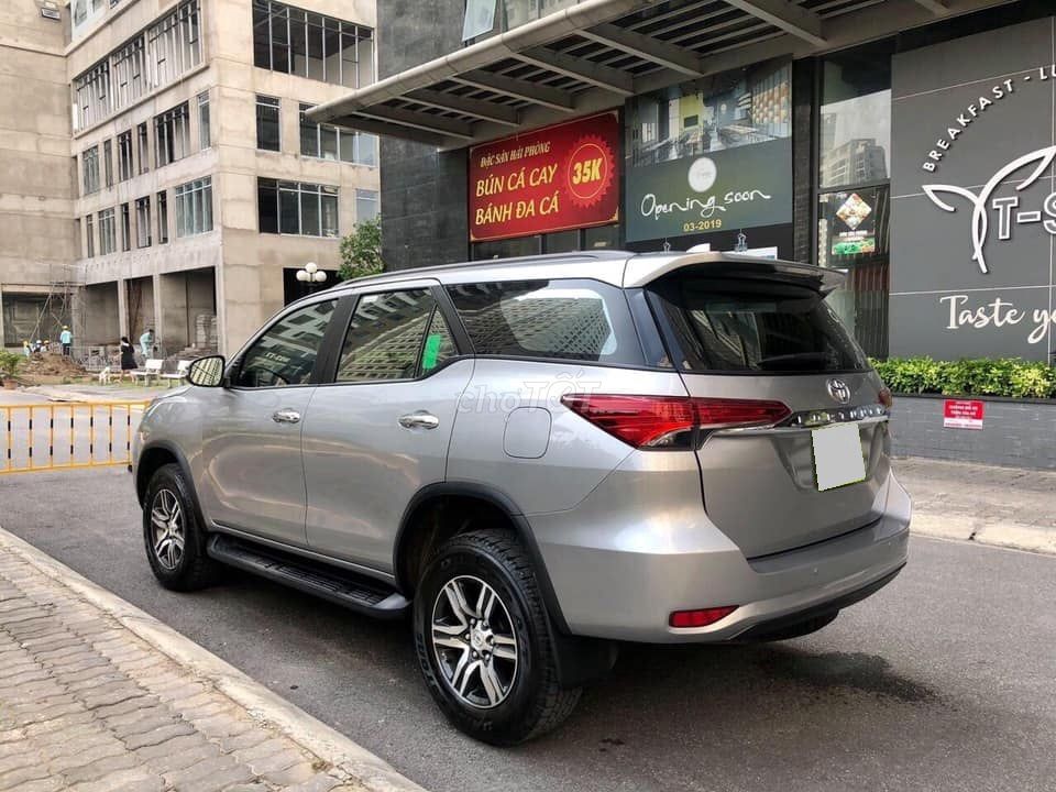 Fortuner 2019 máy dầu số tự động, màu xám. Mua bán Ô tô tại Quận 12 Tp Hồ Chí Minh được đăng bởi Xuân Trường hình 2