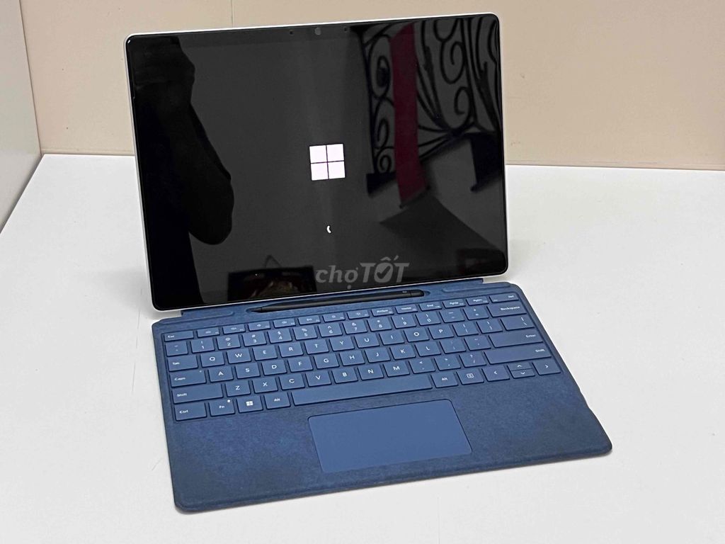 Microsoft Surface Pro 11 Snap X Elite 32GB/1TB. Mua bán Laptop tại Quận 6 Tp Hồ Chí Minh được đăng bởi Đinh Trọng Hòa hình 1