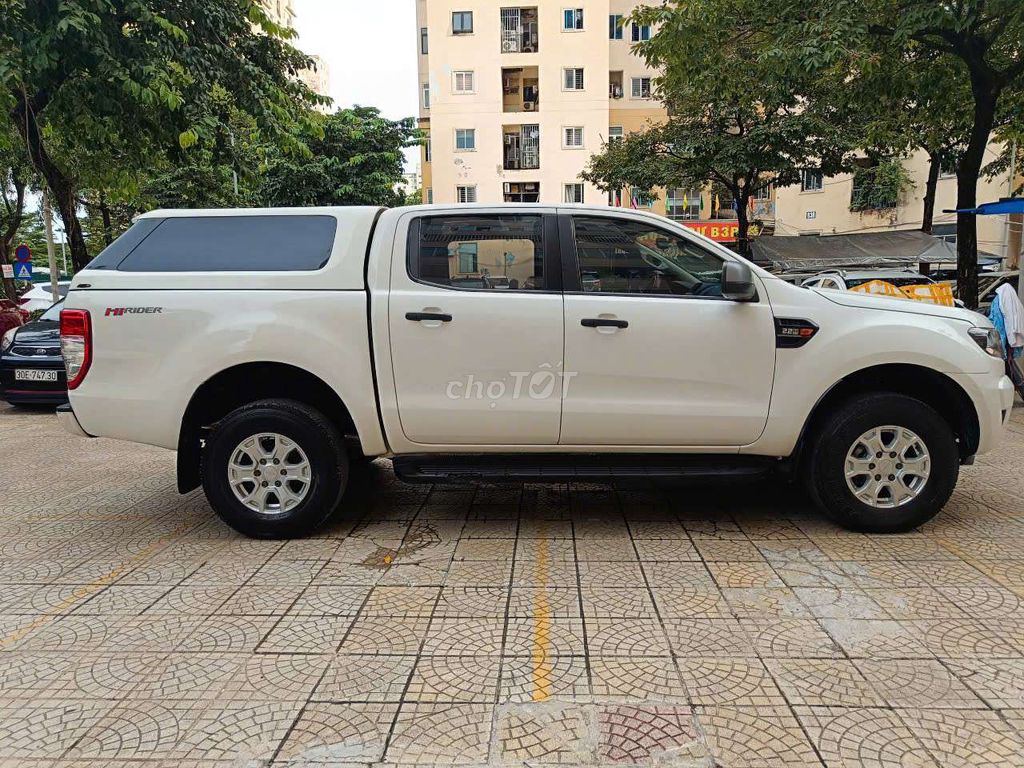 Ranger 2017 XLS 2.2L 4x2 AT - 12000 km. Mua bán Ô tô tại Quận Cầu Giấy Hà Nội được đăng bởi Hà Châu Tuyền hình 4