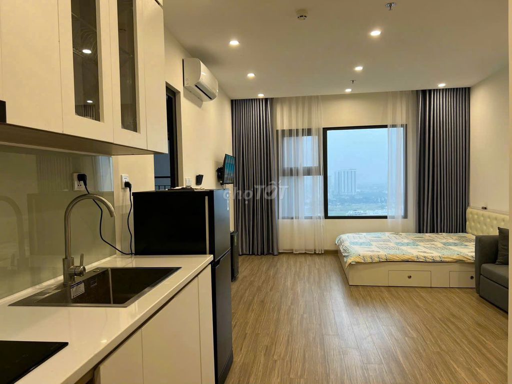 Cần cho thuê Studio 32m full đồ view nội khu đẹp 7,5tr Vinhomes Smart