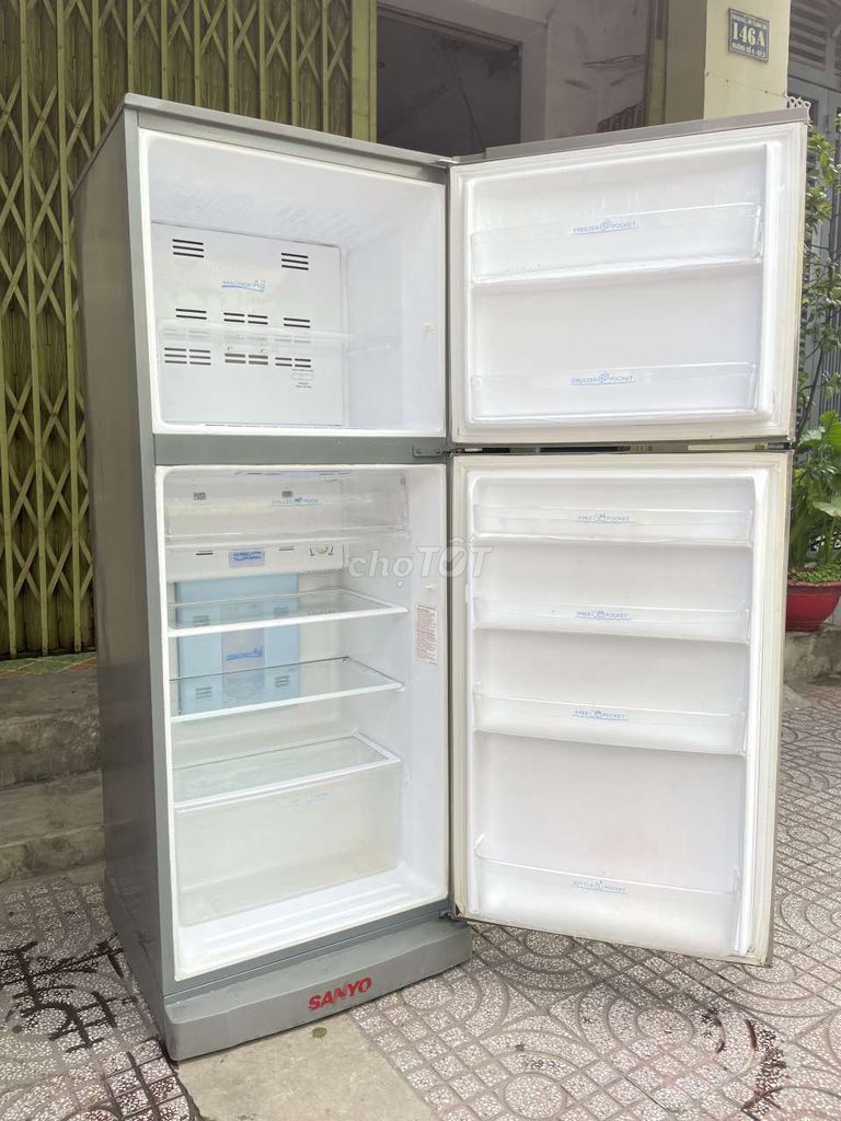 Tủ lạnh sanyo aqua 240 Lít hàng nhập thái nhẹ điện
