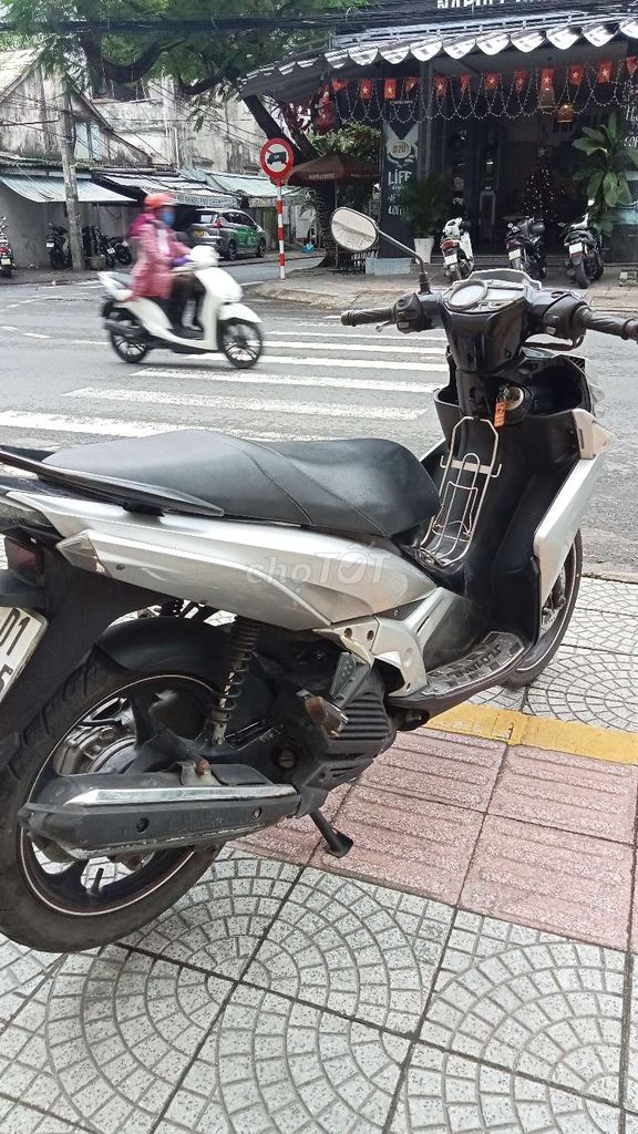 Yamaha Nouvo SX Fi màu Bạc. Mua bán Xe máy tại Quận Thanh Khê Đà Nẵng được đăng bởi Trần Khải hình 3