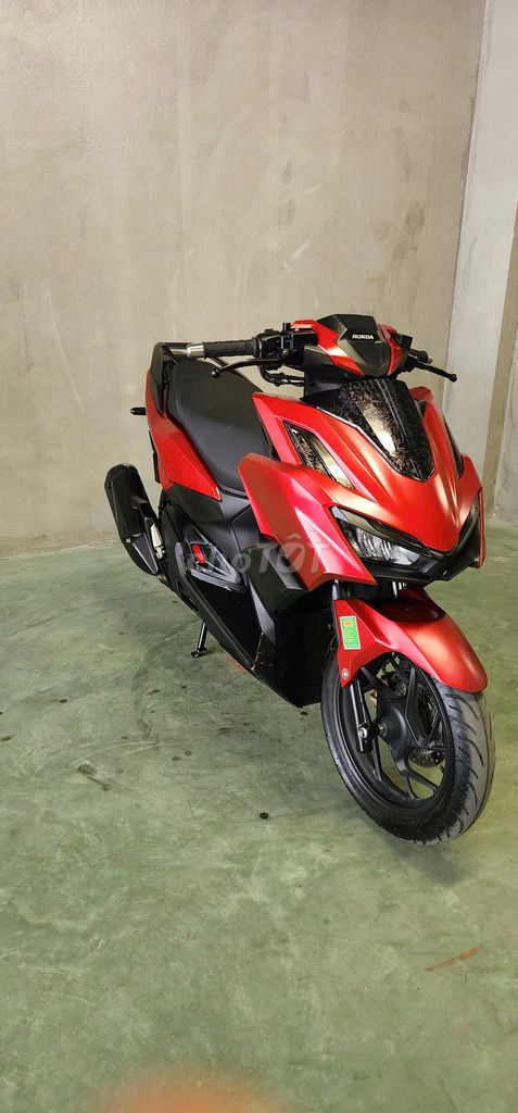 Honda Vario 160 2023 màu Đỏ. Mua bán Xe máy tại Quận Bắc Từ Liêm Hà Nội được đăng bởi iMotorbike Hà Nội hình 1